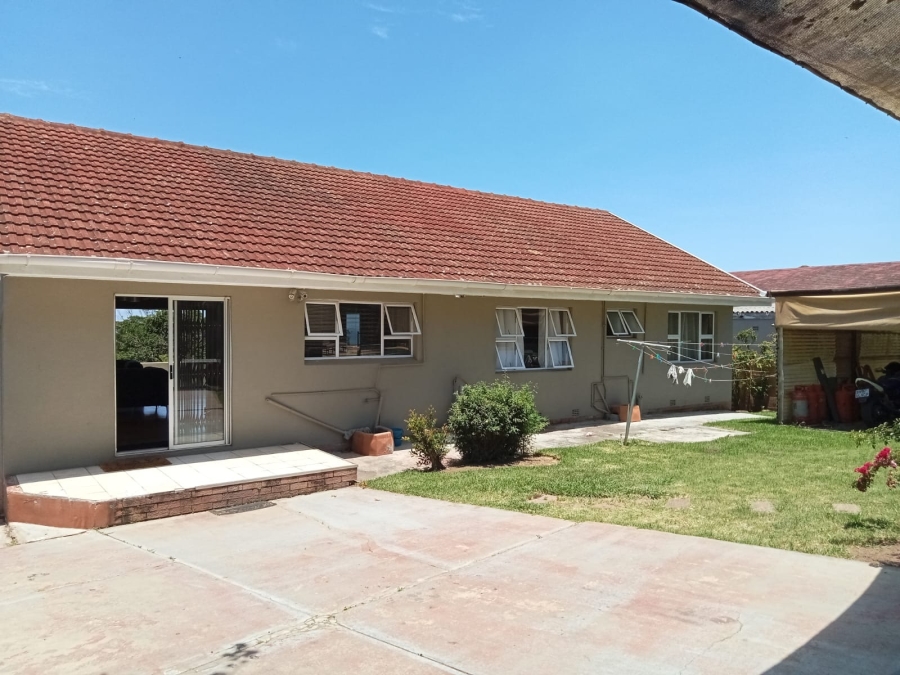 3 Bedroom Property for Sale in Sunnyridge Eastern Cape